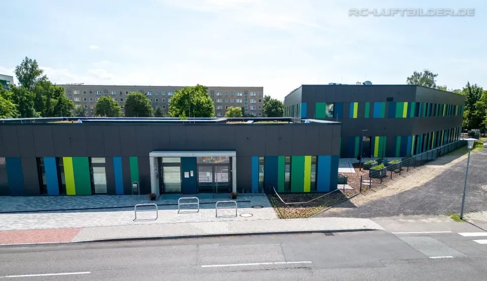 Moderner Neubau der Schule an der Lindenallee in Gräfenhainichen